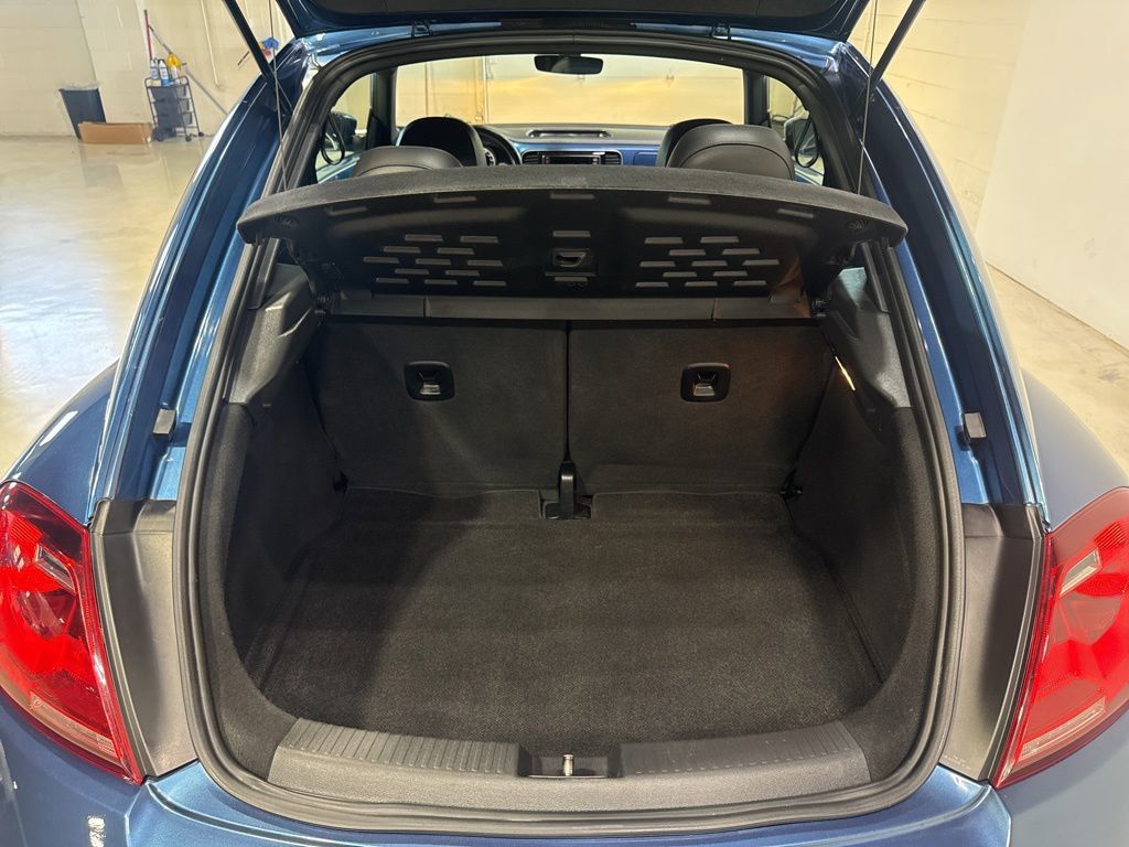 2017 Volkswagen Beetle 1.8T SE Automatic - 23036650 - 25