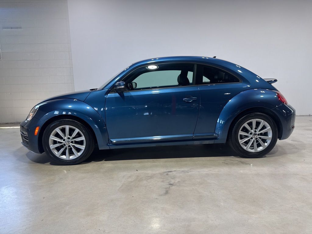 2017 Volkswagen Beetle 1.8T SE Automatic - 23036650 - 3