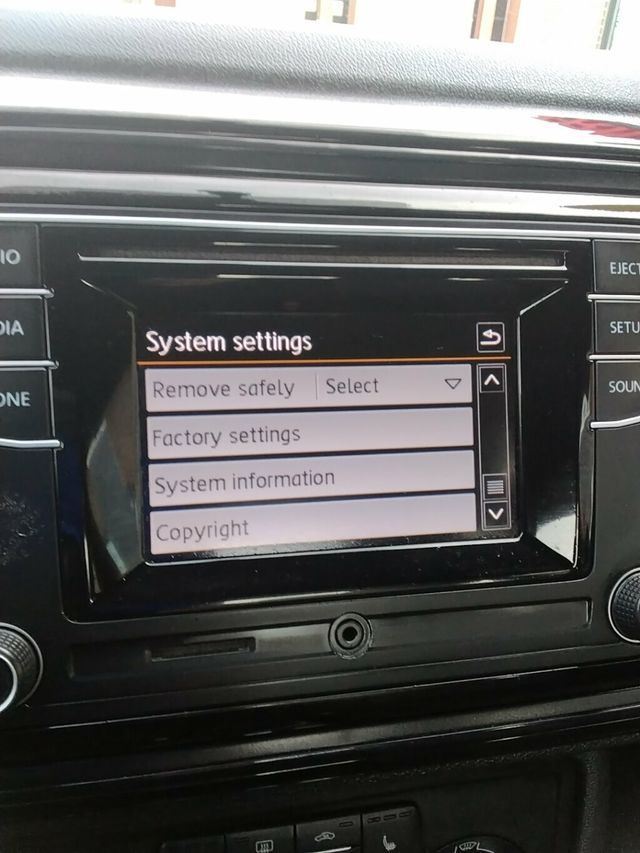 2017 Volkswagen Beetle 1.8T SEL Automatic - 22955089 - 18