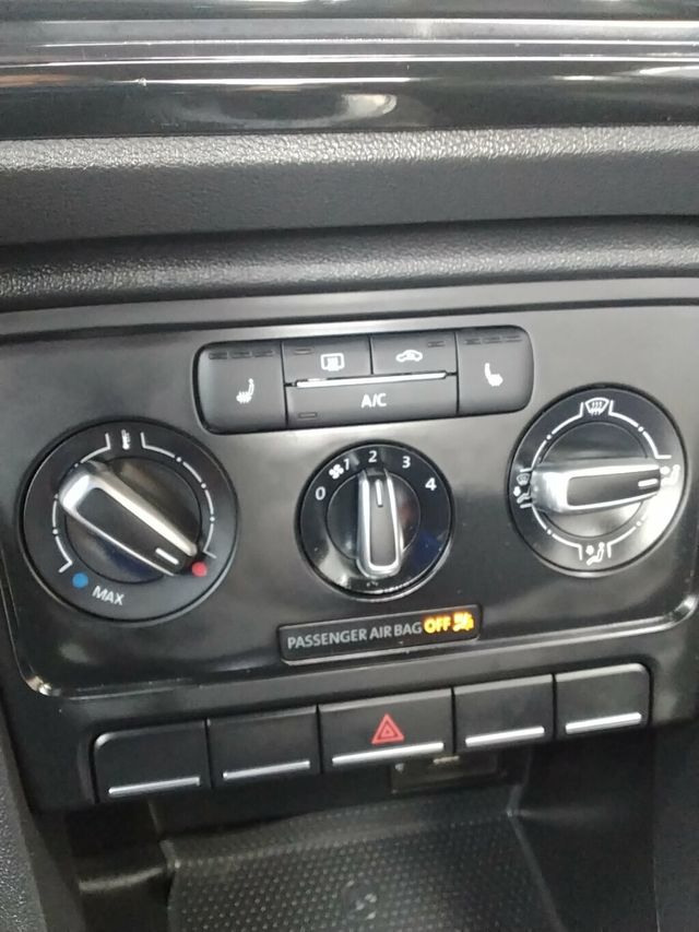 2017 Volkswagen Beetle 1.8T SEL Automatic - 22955089 - 19