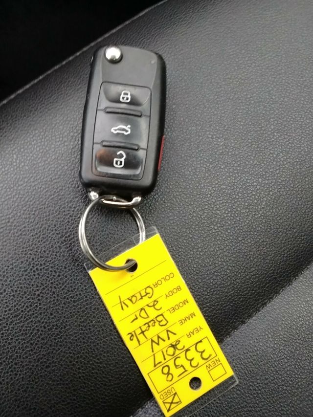 2017 Volkswagen Beetle 1.8T SEL Automatic - 22955089 - 22