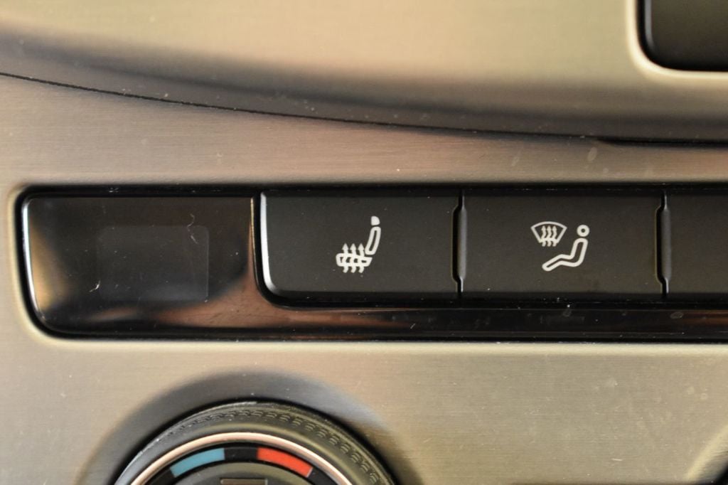 2017 Volkswagen CC 2.0T Sport DSG PZEV - 22245651 - 19