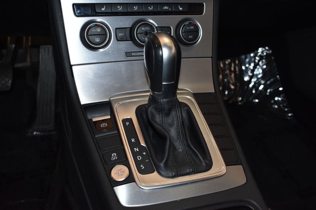 2017 Volkswagen CC 2.0T Sport DSG PZEV - 22245651 - 20