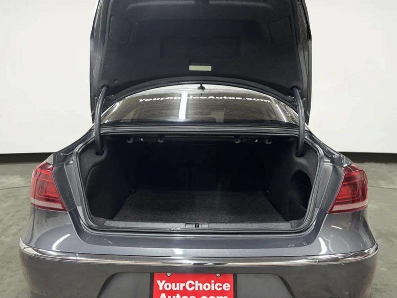 2017 Volkswagen CC 2.0T Sport DSG PZEV - 22984888 - 15