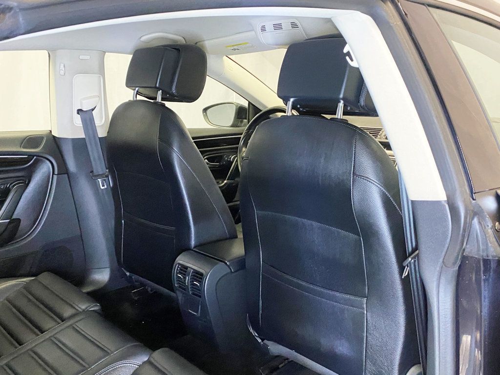 2017 Volkswagen CC 2.0T Sport DSG PZEV - 22963345 - 22