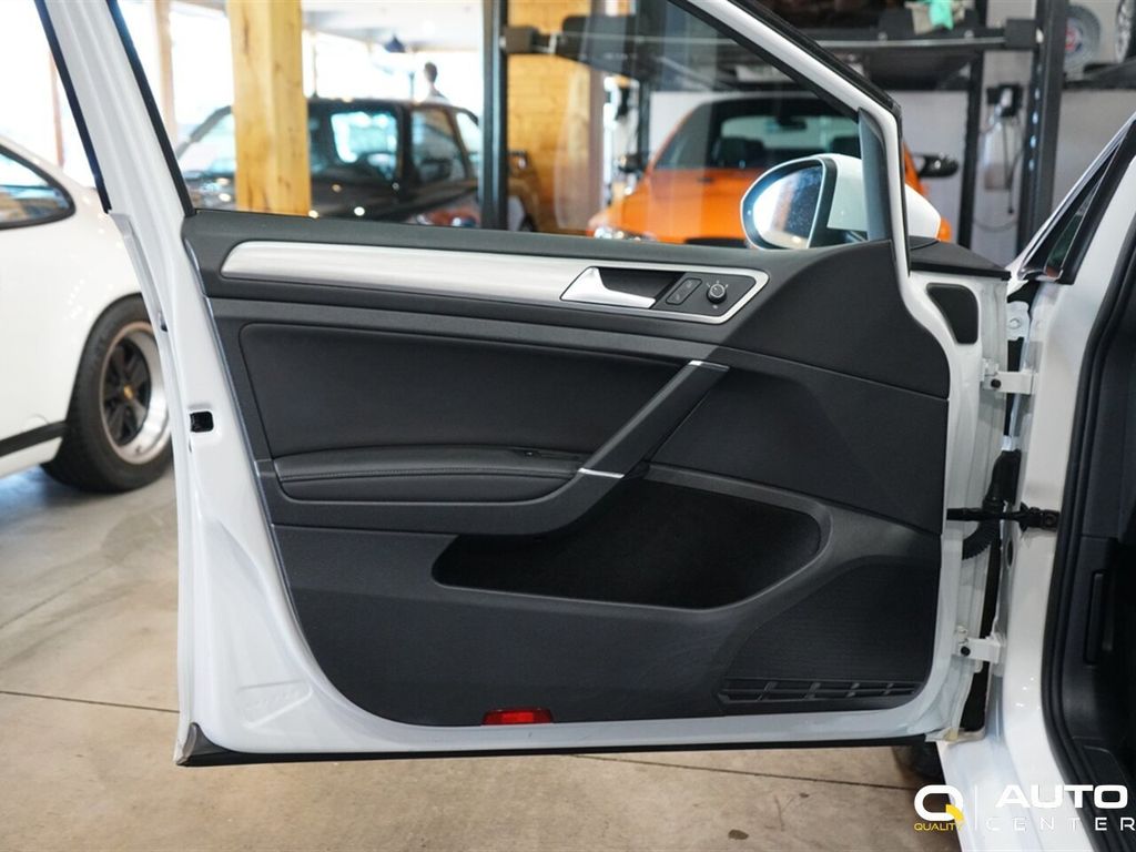 2017 Volkswagen Golf 1.8T 4-Door SE Automatic - 22974764 - 12