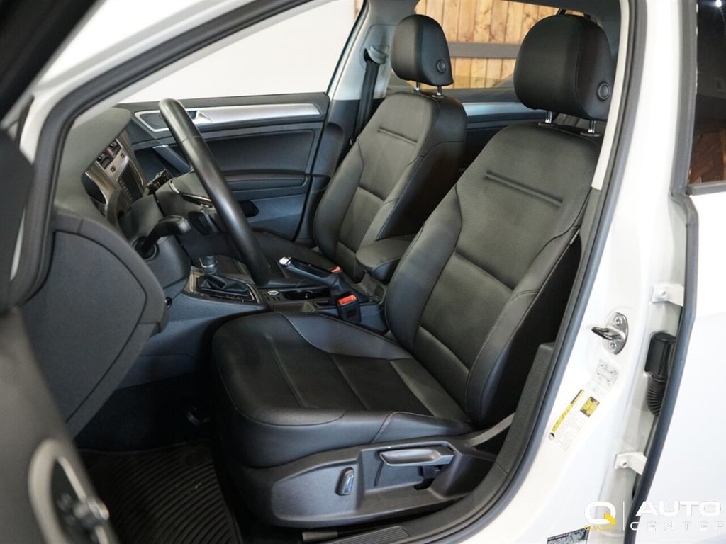 2017 Volkswagen Golf 1.8T 4-Door SE Automatic - 22974764 - 13