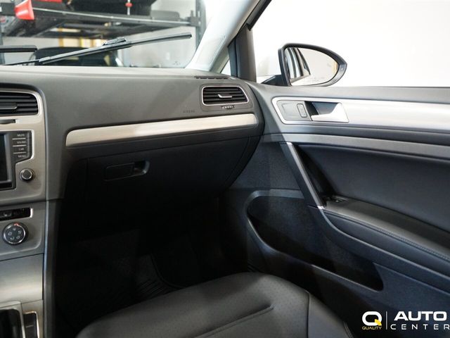 2017 Volkswagen Golf 1.8T 4-Door SE Automatic - 22974764 - 26