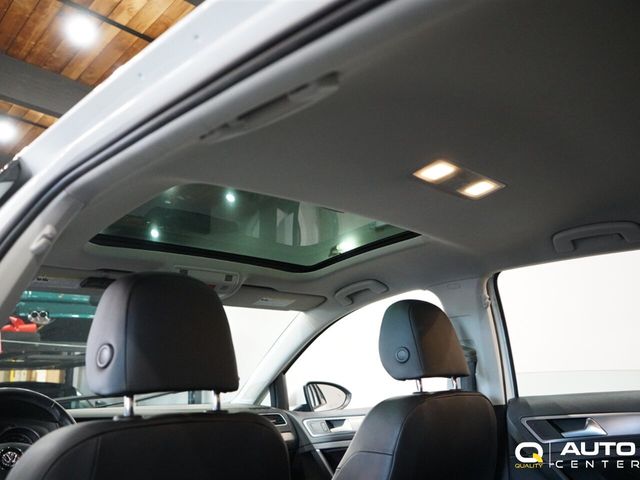 2017 Volkswagen Golf 1.8T 4-Door SE Automatic - 22974764 - 32