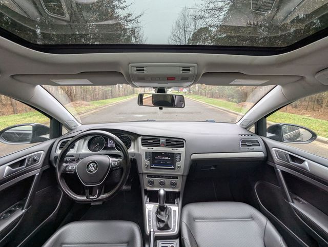 2017 Volkswagen Golf 1.8T 4-Door SE Automatic - 22969905 - 18