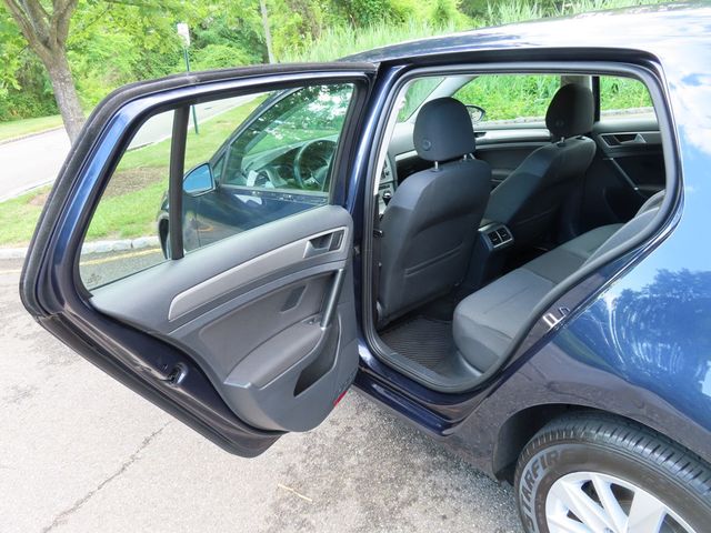 2017 Volkswagen Golf 1.8T 4-Door S Manual - 23041590 - 27