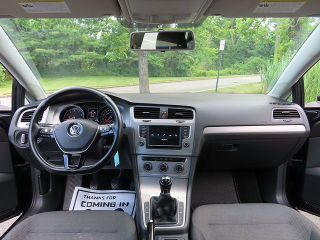 2017 Volkswagen Golf 1.8T 4-Door S Manual - 23041590 - 30