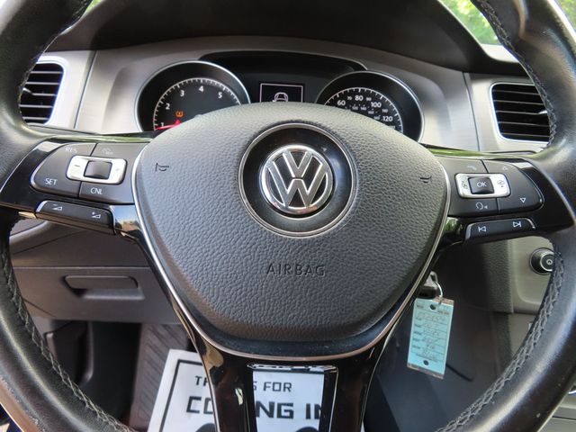 2017 Volkswagen Golf 1.8T 4-Door S Manual - 23041590 - 37