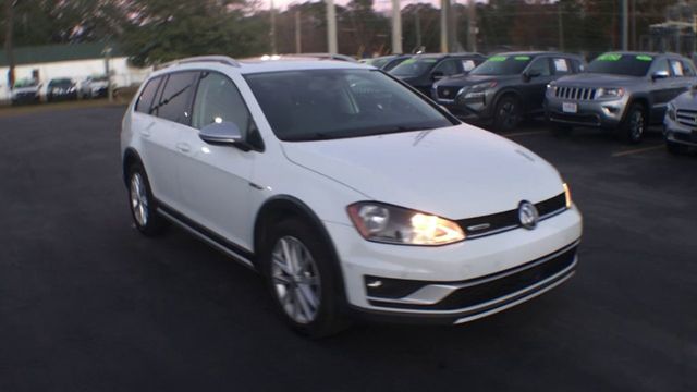 2017 Volkswagen Golf Alltrack 1.8T S DSG - 22709053 - 1