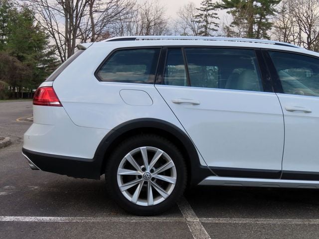 2017 Volkswagen Golf Alltrack 2017 Volkswagen Golf Alltrack TSI SE 4Motion - 23004004 - 16