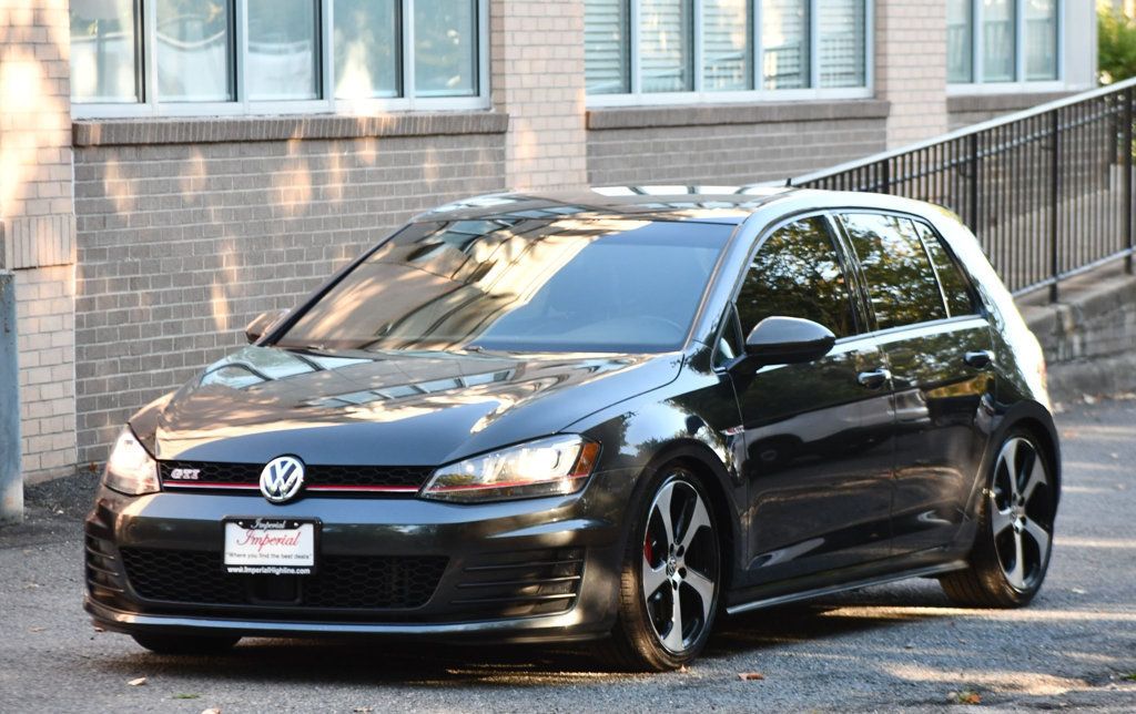 2017 Volkswagen Golf GTI Autobahn photo 2