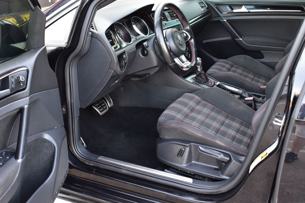 2017 Volkswagen Golf GTI 2.0T 4-Door Autobahn DSG - 23049260 - 15