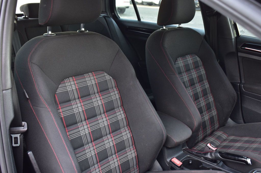 2017 Volkswagen Golf GTI 2.0T 4-Door Autobahn DSG - 23049260 - 17