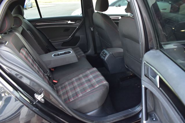 2017 Volkswagen Golf GTI 2.0T 4-Door Autobahn DSG - 23049260 - 24