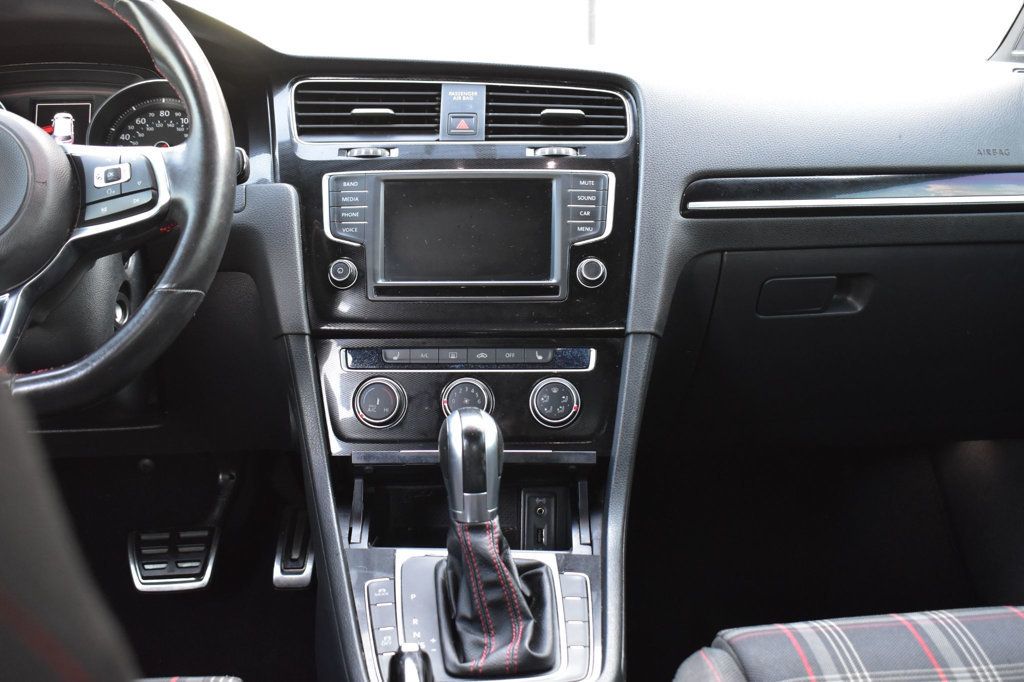 2017 Volkswagen Golf GTI 2.0T 4-Door Autobahn DSG - 23049260 - 26