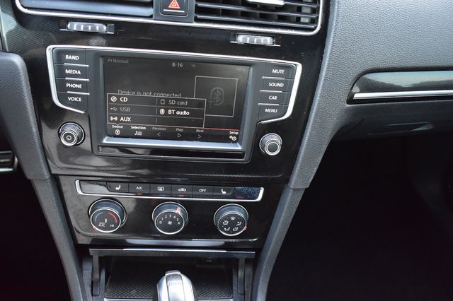 2017 Volkswagen Golf GTI 2.0T 4-Door Autobahn DSG - 23049260 - 37