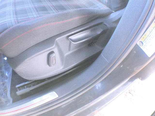 2017 Volkswagen Golf GTI 2.0T 4-Door Autobahn DSG - 22925525 - 12