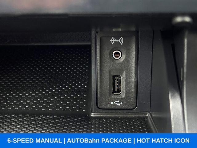 2017 Volkswagen Golf GTI 2.0T 4-Door Autobahn Manual - 23032014 - 28
