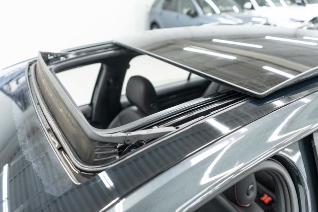 2017 Volkswagen Golf GTI 2.0T 4-Door Autobahn Manual - 23001005 - 43