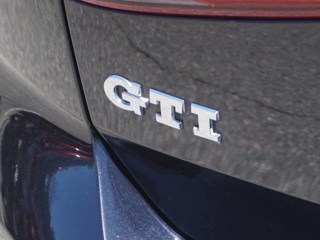 2017 Volkswagen Golf GTI 2.0T 4-Door S DSG - 19230302 - 8