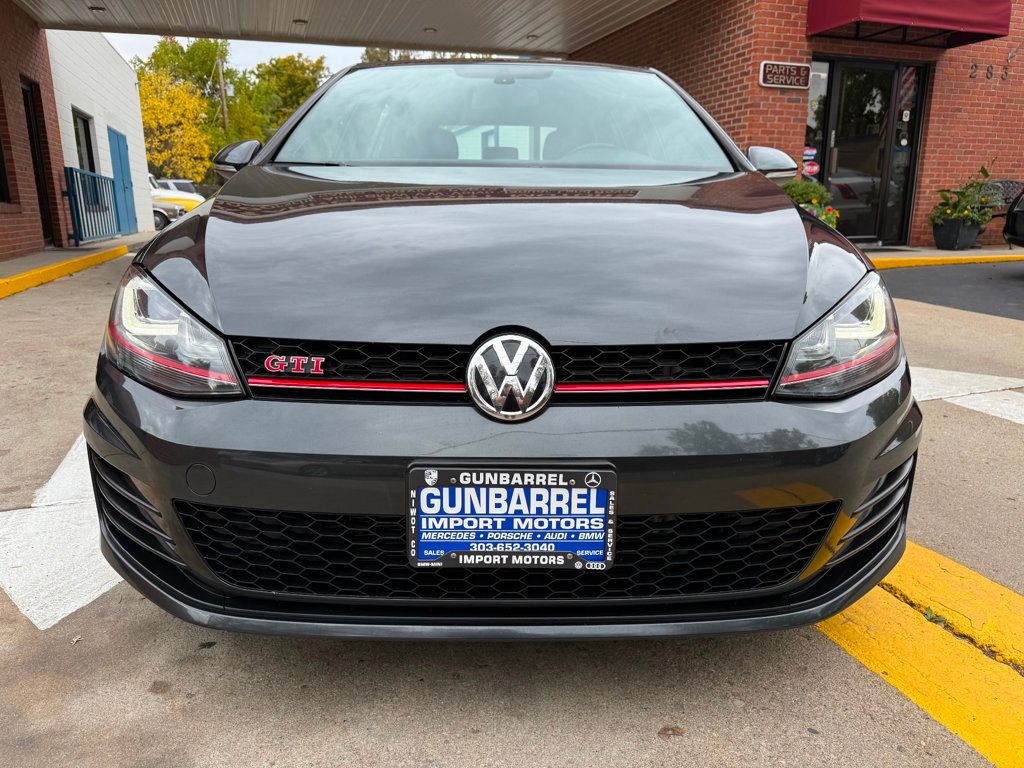 2017 Volkswagen Golf GTI photo 2