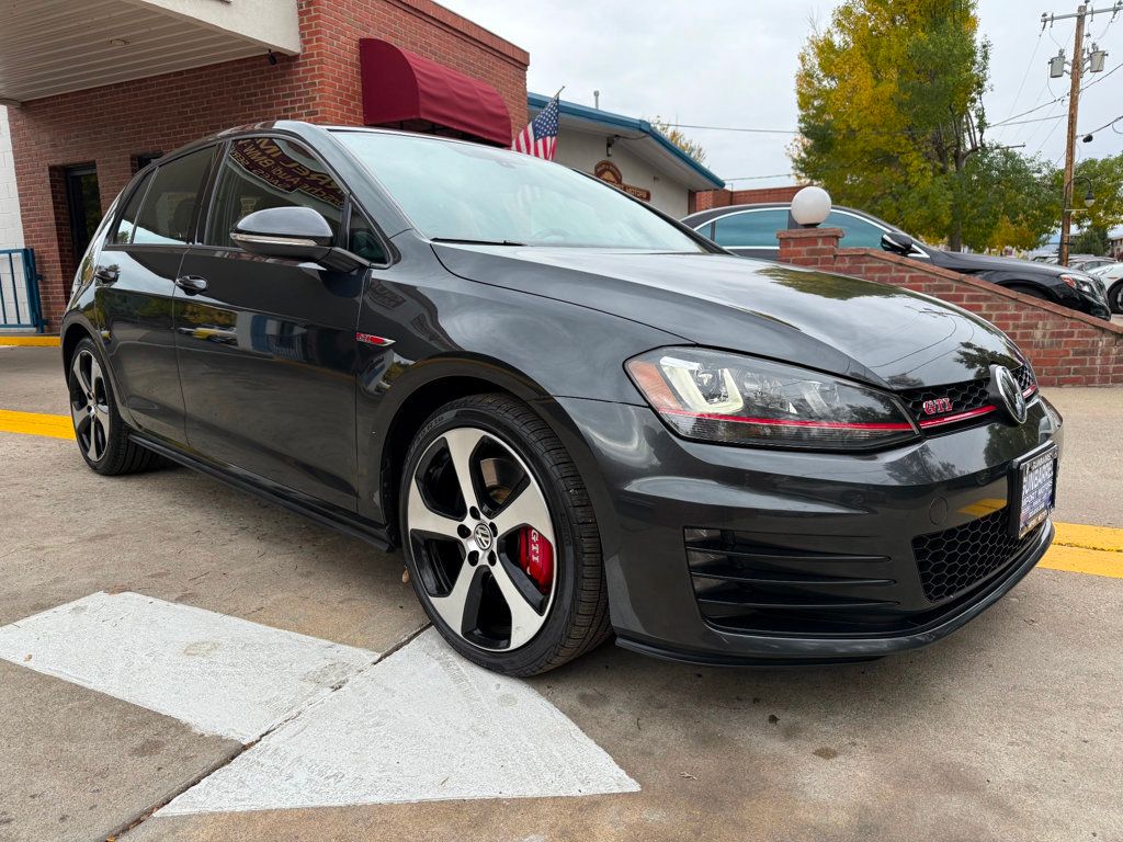 2017 Volkswagen Golf GTI photo 3