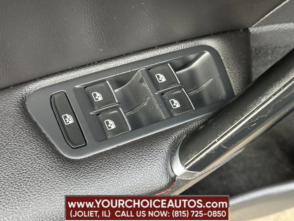 2017 Volkswagen Golf GTI 2.0T 4-Door Sport DSG - 22921984 - 10