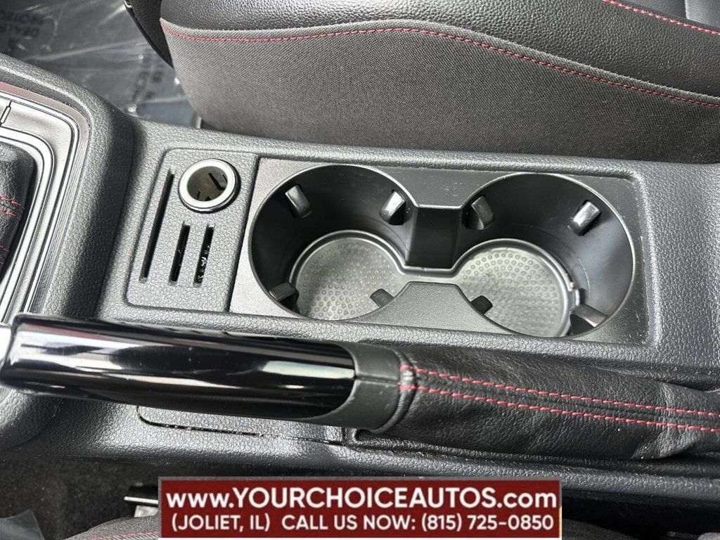 2017 Volkswagen Golf GTI 2.0T 4-Door Sport DSG - 22921984 - 39