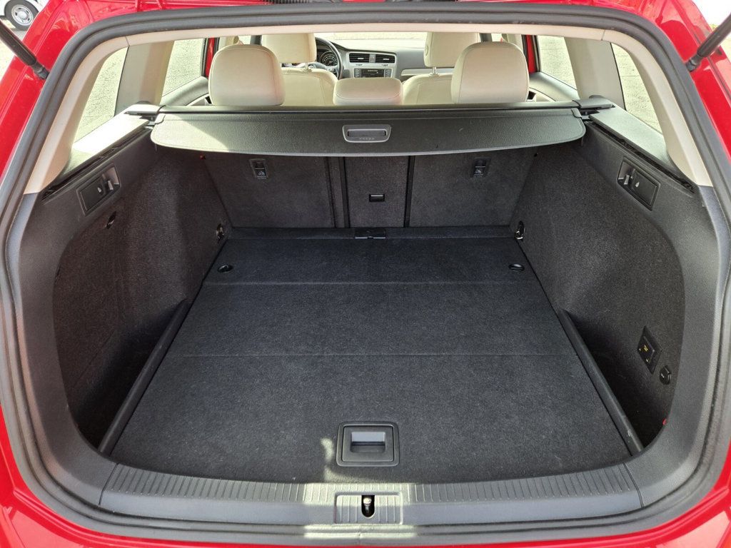 2017 Volkswagen Golf SportWagen 1.8T S Automatic - 22976979 - 10