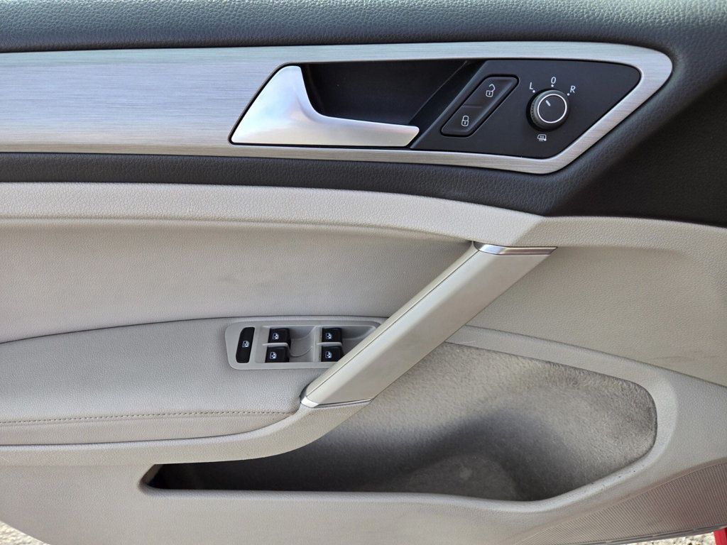 2017 Volkswagen Golf SportWagen 1.8T S Automatic - 22976979 - 14