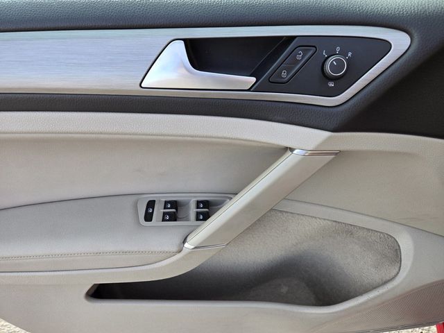 2017 Volkswagen Golf SportWagen 1.8T S Automatic - 22976979 - 14