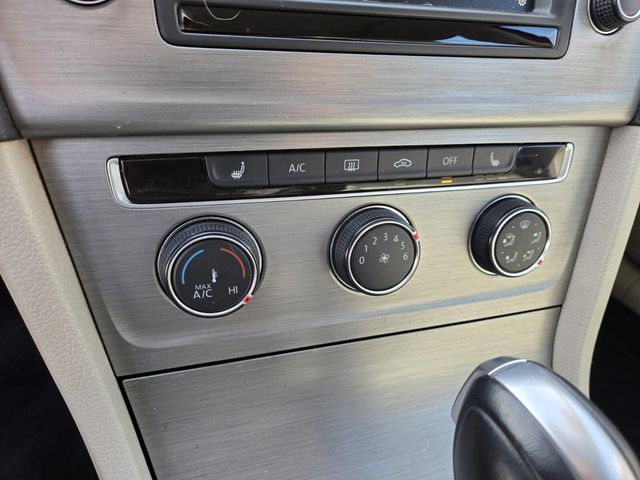 2017 Volkswagen Golf SportWagen 1.8T S Automatic - 22976979 - 18