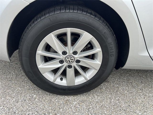 2017 Volkswagen Golf SportWagen 1.8T S Automatic - 22973827 - 15