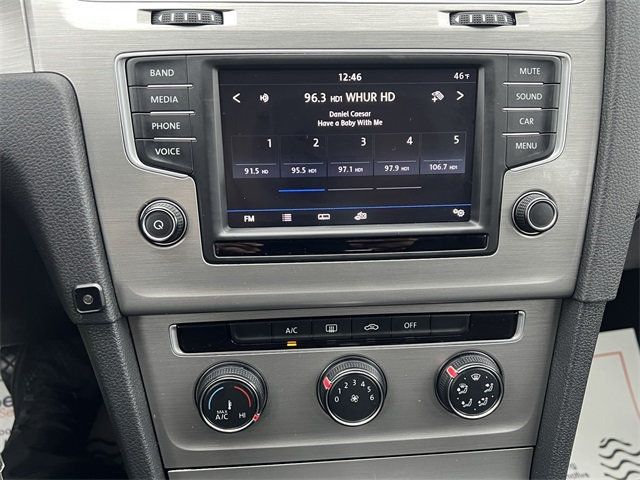 2017 Volkswagen Golf SportWagen 1.8T S Automatic - 22973827 - 23