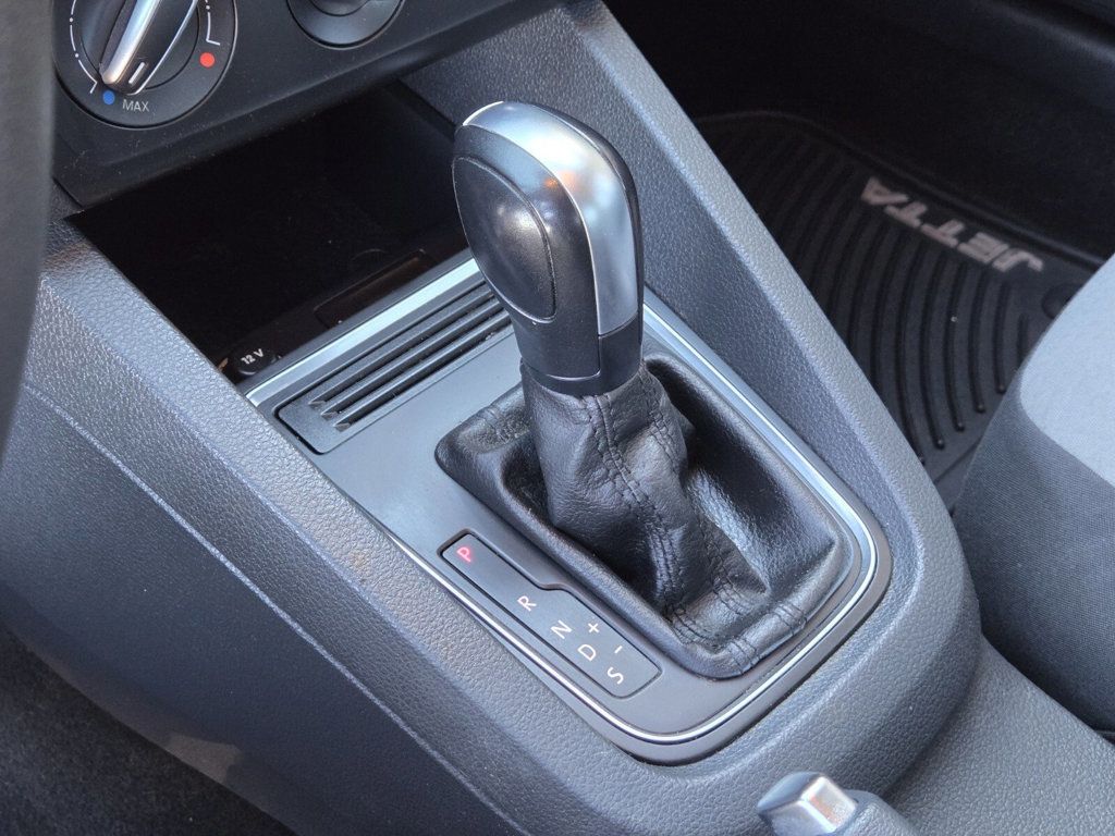 2017 Volkswagen Jetta 1.4T S Automatic - 22936514 - 18