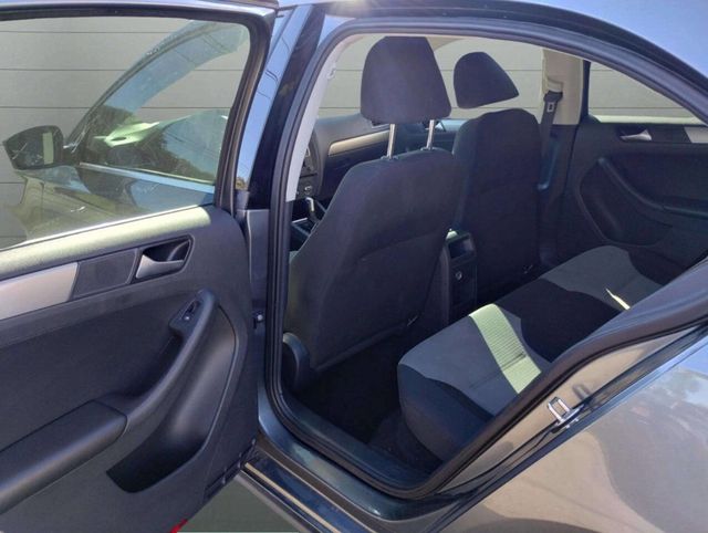 2017 Volkswagen Jetta 1.4T S Automatic - 22934573 - 16