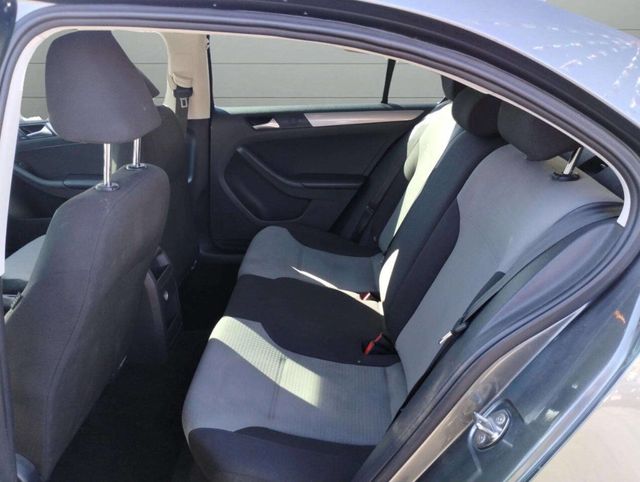2017 Volkswagen Jetta 1.4T S Automatic - 22934573 - 17