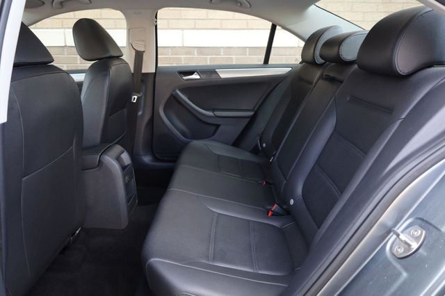 2017 Volkswagen Jetta 1.4T SE - 23078359 - 18