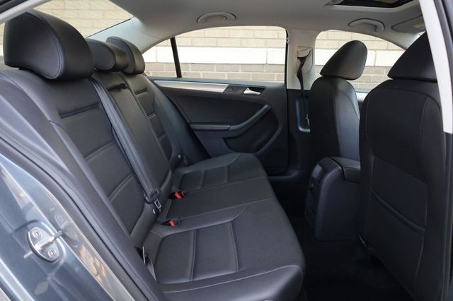 2017 Volkswagen Jetta 1.4T SE - 23078359 - 22