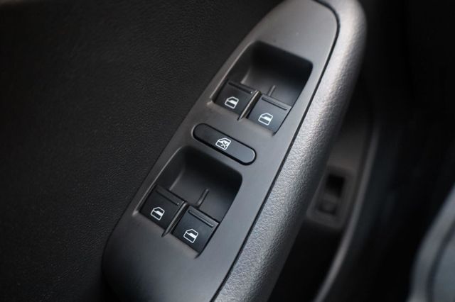 2017 Volkswagen Jetta 1.4T SE - 23078359 - 33