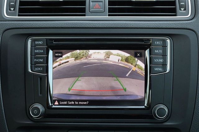 2017 Volkswagen Jetta 1.4T SE - 23078359 - 37