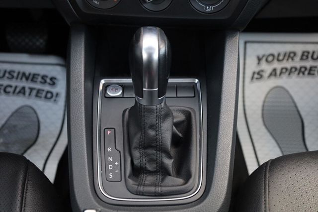 2017 Volkswagen Jetta 1.4T SE - 23078359 - 40