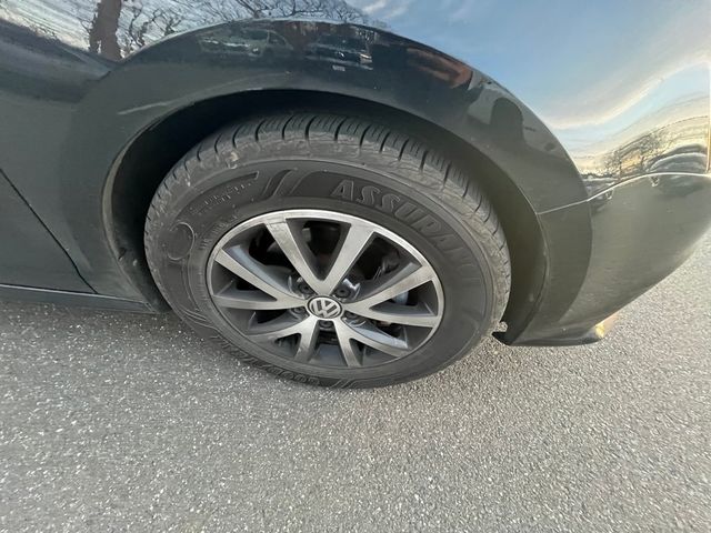 2017 Volkswagen Jetta 1.4T SE Automatic - 22975657 - 9