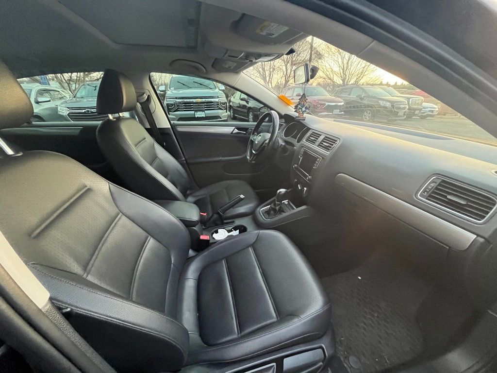 2017 Volkswagen Jetta 1.4T SE Automatic - 22975657 - 1