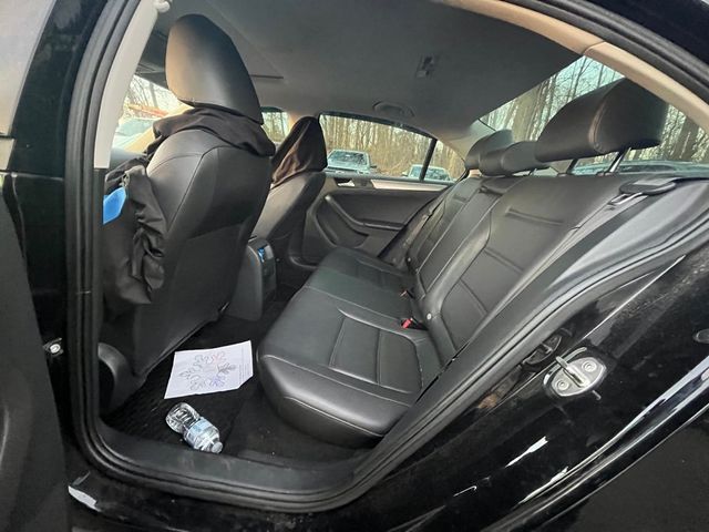 2017 Volkswagen Jetta 1.4T SE Automatic - 22975657 - 25